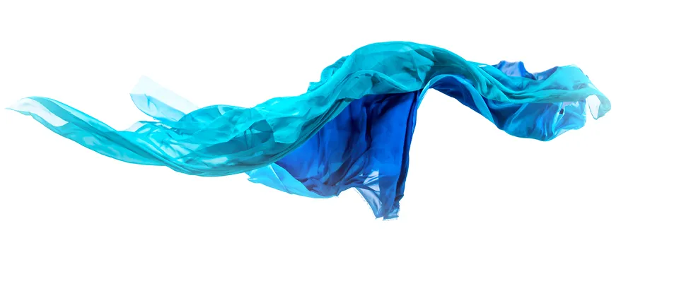 Un velo di seta turchese e blu in volo